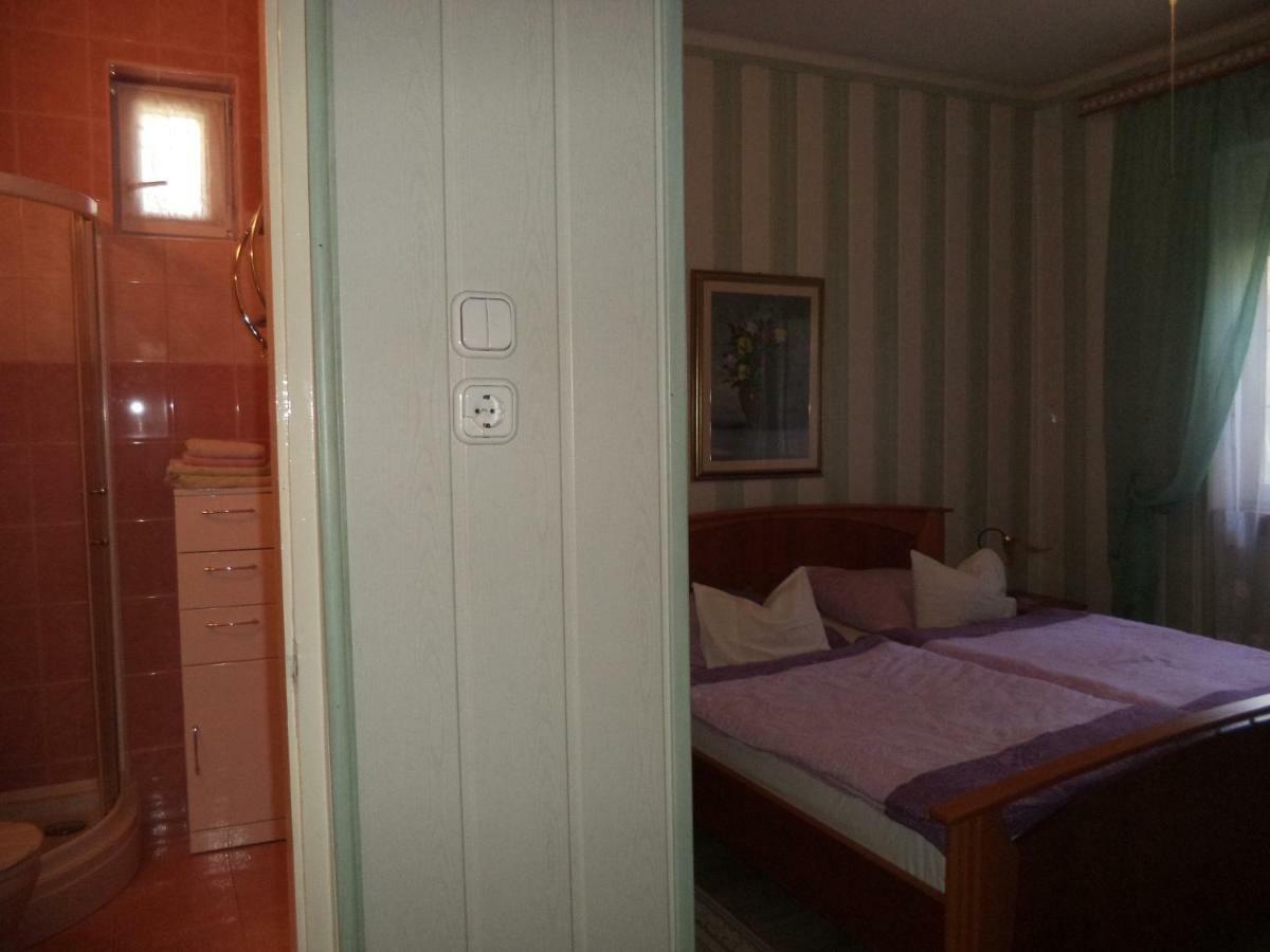 Maria Apartman Хевіз Екстер'єр фото